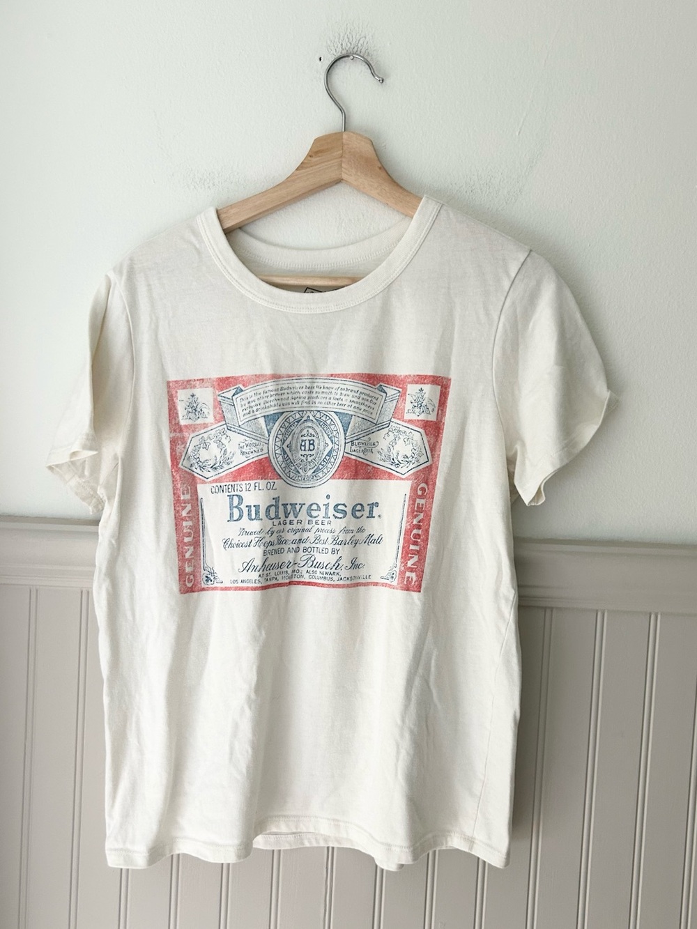 Budweiser Cream Graphic Tee Red Blue Label Logo Medium Cotton Blend
